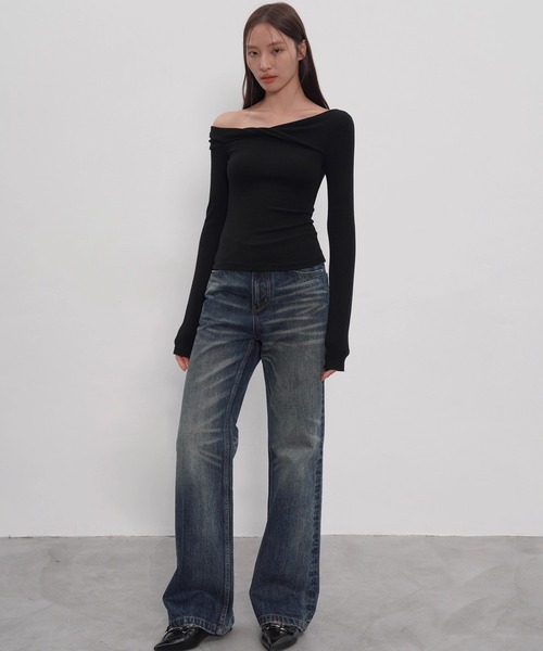 EIGHTHMONTH(エイスマンス)の「オフショルダーツイストトップスEM25a154【EIGHTHMONTH】(Tシャツ/カットソー・レディース・ブラック/ダークブラウン・M/S)」の19枚目の写真