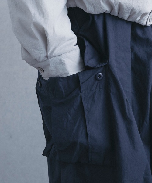 +phenix（プラスフェニックス）の「【WEB・直営店限定】+phenix(プラスフェニックス)WIDE CARGO PANTS ワイド カーゴ パンツ（カーゴパンツ・メンズ・ブラック・M）」の9枚目の写真