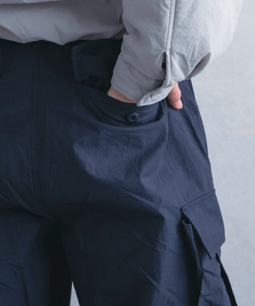 +phenix（プラスフェニックス）の「【WEB・直営店限定】+phenix(プラスフェニックス)WIDE CARGO PANTS ワイド カーゴ パンツ（カーゴパンツ・メンズ・ブラック・M）」の11枚目の写真