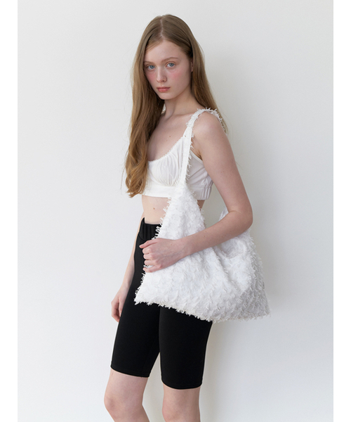 KINDABABY(カインダベイビー)の「fringe huggy bag(エコバッグ/サブバッグ・レディース・ホワイト・FREE)」の1枚目の写真
