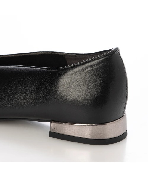 Mode et Jacomo（モードエジャコモ）の「Uカットフラットプレーンパンプス（パンプス・レディース・ブラック/デザートカモ/ピンク系その他2・22.5cm/23cm/23.5cm/24cm/24.5cm）」の20枚目の写真