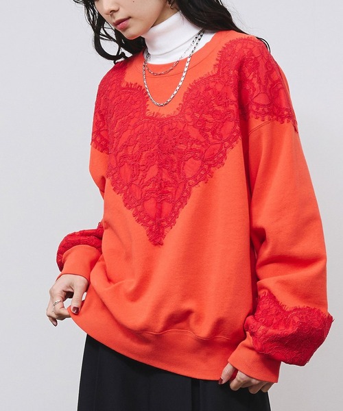 ROSE BUD（ローズバッド）の「LACE SWEAT（スウェット・レディース・オレンジ/オフホワイト/チャコールグレー・ONE SIZE）」の3枚目の写真