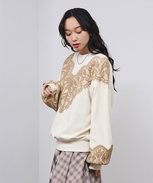 ROSE BUD（ローズバッド）の「LACE SWEAT（スウェット・レディース・オレンジ/オフホワイト/チャコールグレー・ONE SIZE）」の4枚目の写真