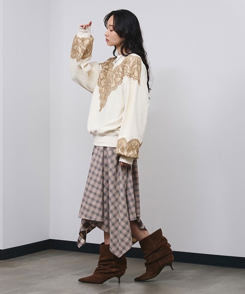 ROSE BUD（ローズバッド）の「LACE SWEAT（スウェット・レディース・オレンジ/オフホワイト/チャコールグレー・ONE SIZE）」の7枚目の写真