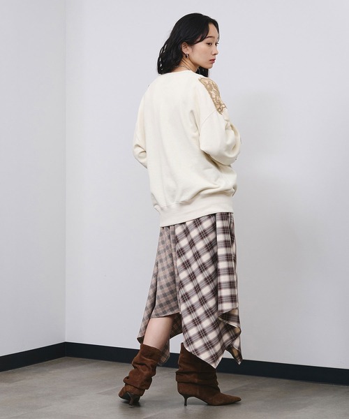 ROSE BUD（ローズバッド）の「LACE SWEAT（スウェット・レディース・オレンジ/オフホワイト/チャコールグレー・ONE SIZE）」の8枚目の写真