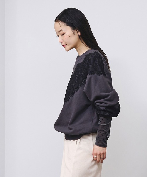 ROSE BUD（ローズバッド）の「LACE SWEAT（スウェット・レディース・オレンジ/オフホワイト/チャコールグレー・ONE SIZE）」の18枚目の写真