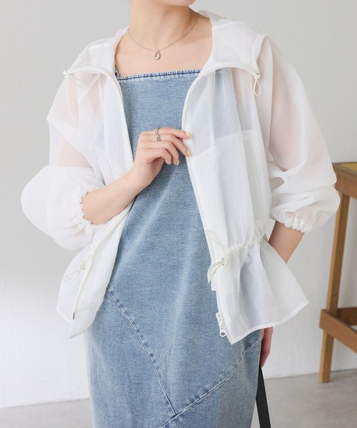 COLLAGE GALLARDAGALANTE（コラージュガリャルダガランテ）の「リップストップシアーパーカー（マウンテンパーカー・レディース・ブルー/ホワイト・FREE）」の2枚目の写真