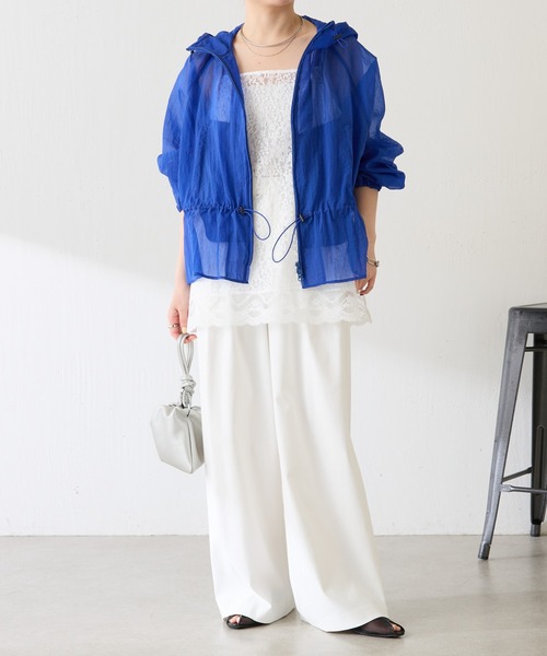 COLLAGE GALLARDAGALANTE（コラージュガリャルダガランテ）の「リップストップシアーパーカー（マウンテンパーカー・レディース・ブルー/ホワイト・FREE）」の12枚目の写真