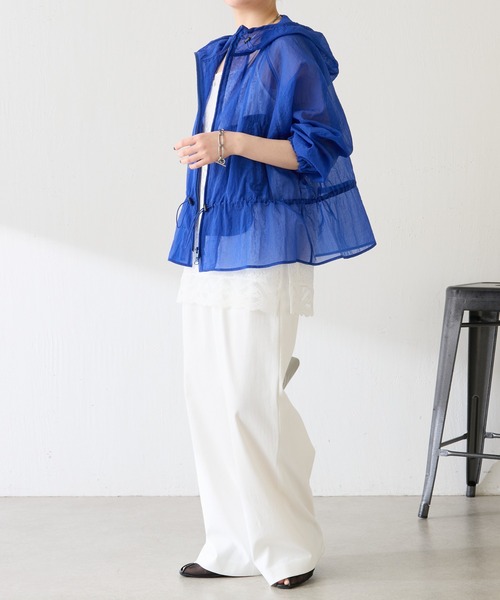 COLLAGE GALLARDAGALANTE（コラージュガリャルダガランテ）の「リップストップシアーパーカー（マウンテンパーカー・レディース・ブルー/ホワイト・FREE）」の17枚目の写真