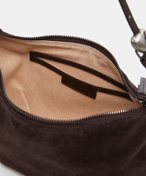 Archivepke(アーカイブエプク)の「Archivepke/アーカイブエプク Luv moon bag (Suede) シープスキン ショルダーバッグ 2026年 夏 夏服(ショルダーバッグ・レディース・ブラウン・FREE)」の6枚目の写真