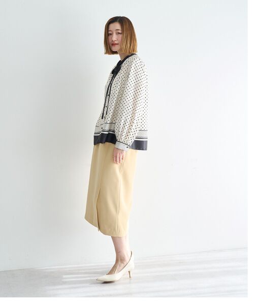 YECCA VECCA(イェッカヴェッカ)の「ドットパネル柄リボンブラウス(シャツ/ブラウス・レディース・アイボリー/ブラック・FREE)」の15枚目の写真