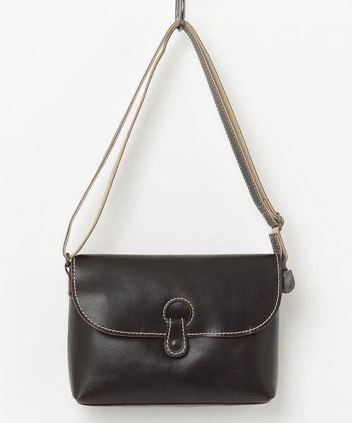 PR01.（ピーアールワン）の「Laisser Faire ヴォルフ ホールフラップ ショルダーバッグ 小（ショルダーバッグ・レディース・ブラウン系その他/ブラック/ダークブラウン/レッド/ネイビー・FREE）」の2枚目の写真