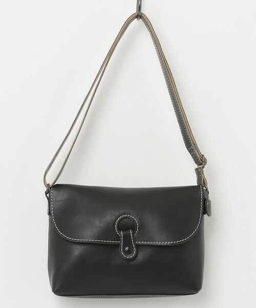 PR01.（ピーアールワン）の「Laisser Faire ヴォルフ ホールフラップ ショルダーバッグ 小（ショルダーバッグ・レディース・ブラウン系その他/ブラック/ダークブラウン/レッド/ネイビー・FREE）」の4枚目の写真