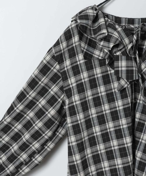 JEANASIS(ジーナシス)の「ポインテッドフリルブラウス/663862(シャツ/ブラウス・レディース・ブラック系その他/ブルー系その他/ブラック/ホワイト・FREE)」の16枚目の写真