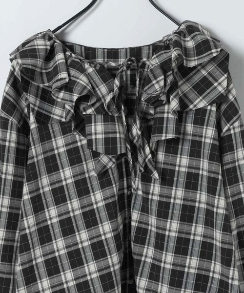 JEANASIS(ジーナシス)の「ポインテッドフリルブラウス/663862(シャツ/ブラウス・レディース・ブラック系その他/ブルー系その他/ブラック/ホワイト・FREE)」の18枚目の写真