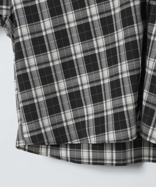 JEANASIS(ジーナシス)の「ポインテッドフリルブラウス/663862(シャツ/ブラウス・レディース・ブラック系その他/ブルー系その他/ブラック/ホワイト・FREE)」の17枚目の写真