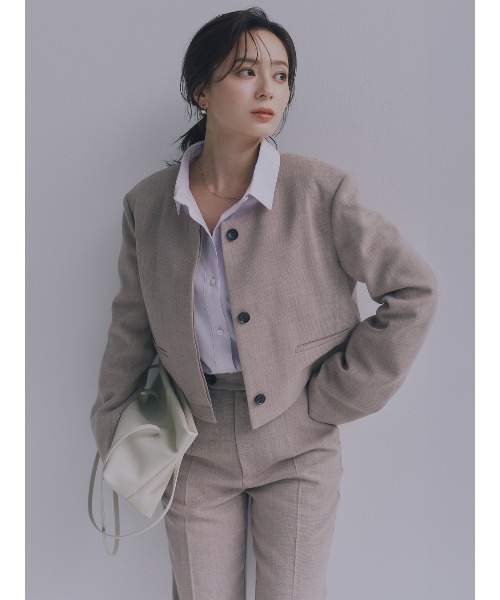 anuans（アニュアンス）の「クルーコンパクトジャケット（ノーカラージャケット・レディース・ダークネイビー/アイボリー/ベージュ・MEDIUM/SMALL）」の17枚目の写真