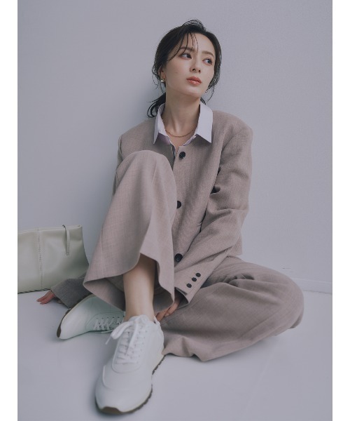 anuans（アニュアンス）の「クルーコンパクトジャケット（ノーカラージャケット・レディース・ダークネイビー/アイボリー/ベージュ・MEDIUM/SMALL）」の19枚目の写真