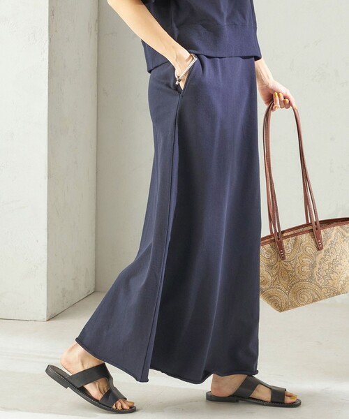 SLOANE(スローン)の「【SHIPS別注】SLOANE:〈手洗い可能〉マキシ丈 スカート(スカート・レディース・ブラウン/ネイビー・ONE SIZE)」の2枚目の写真