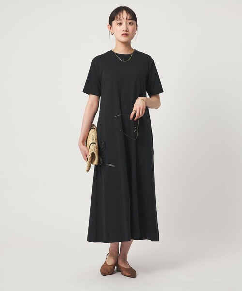 Champion（チャンピオン）の「【別注】＜Champion＞ショートスリーブ フレア Tシャツ ワンピース（ワンピース・レディース・ブラック/ネイビー/ナチュラル・FREE）」の4枚目の写真