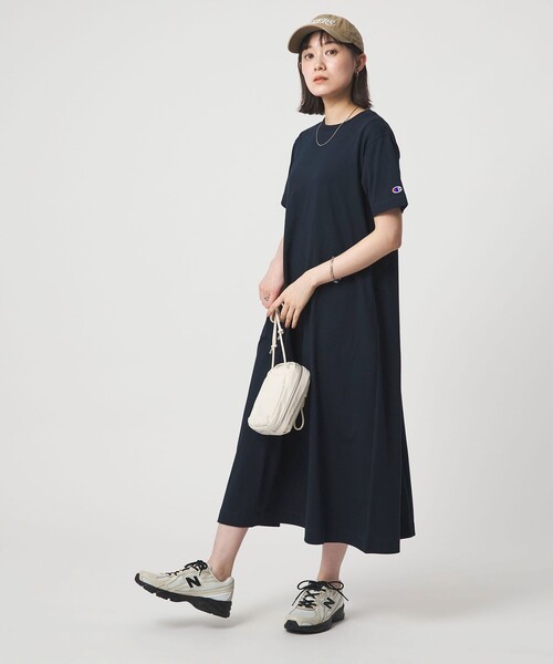 Champion（チャンピオン）の「【別注】＜Champion＞ショートスリーブ フレア Tシャツ ワンピース（ワンピース・レディース・ブラック/ネイビー/ナチュラル・FREE）」の10枚目の写真