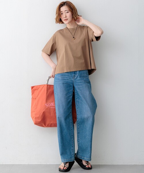 23区（ニジュウサンク）の「スビンギザコットン フレア Tシャツ（Tシャツ/カットソー・レディース・ブラウン系/グレー系/ホワイト系/サックスブルー系・38）」の21枚目の写真