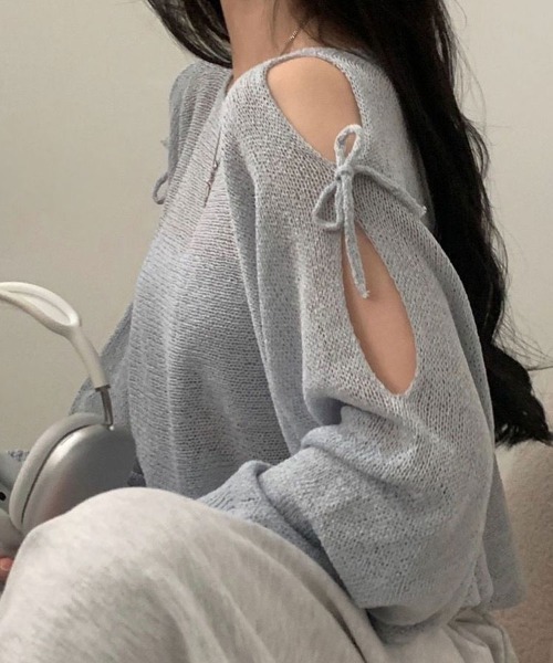 SallyLunn(サリーラン)の「スリットスリーブシアーニットトップス(ニット/セーター・レディース・ホワイト/ブラック/グレー・FREE)」の8枚目の写真