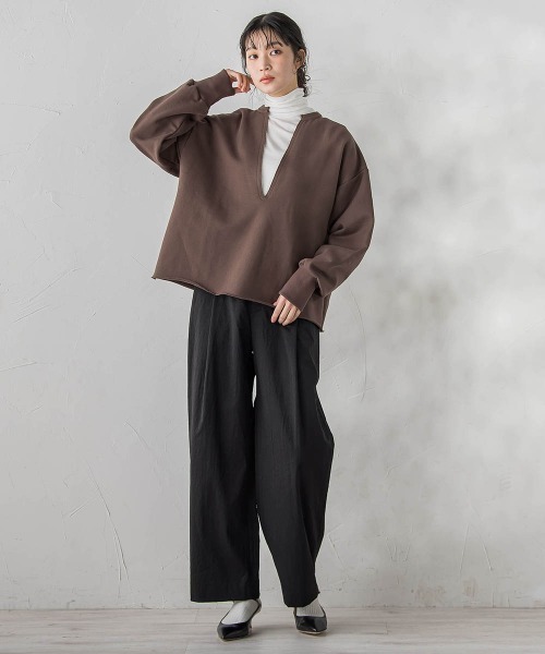 Droite lautreamont(ドロワットロートレアモン)の「裏毛Vネックカットソー≪手洗い可能≫(Tシャツ/カットソー・レディース・ブラウン・M)」の11枚目の写真