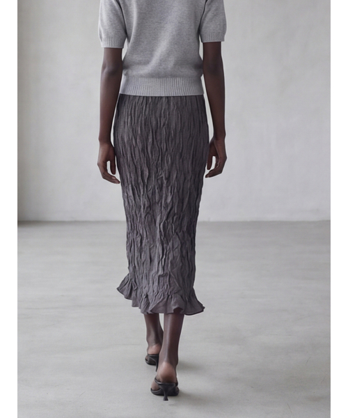 ACUD(アクド)の「Satin Wrinkle Skirt _Charcoal(スカート・レディース・チャコール・FREE)」の2枚目の写真