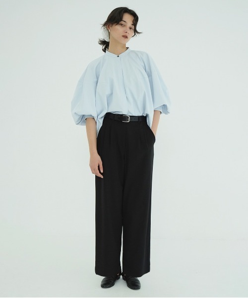 CLANE（クラネ）の「VOLUME SELEEVE STAND NECK SHIRTS（シャツ/ブラウス・レディース・ホワイト/サックスブルー・1/2）」の3枚目の写真