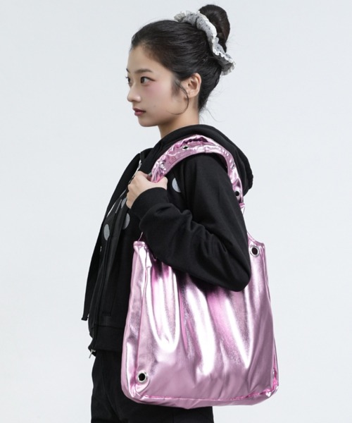 FCMM(エフシーエムエム)の「【日本限定】EYELET TOTE BAG / アイレットトートバッグ(トートバッグ・レディース・ブラック/ピンク/その他・FREE)」の2枚目の写真