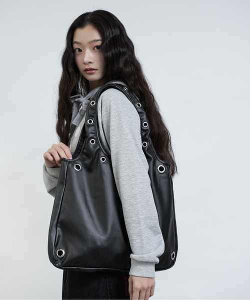 FCMM(エフシーエムエム)の「【日本限定】EYELET TOTE BAG / アイレットトートバッグ(トートバッグ・レディース・ブラック/ピンク/その他・FREE)」の18枚目の写真