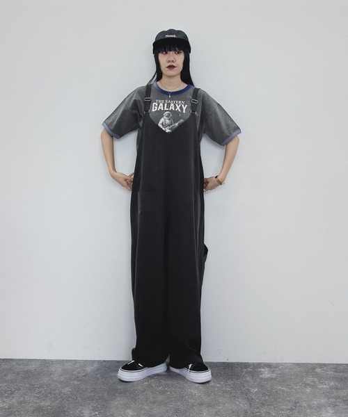 niko and...（ニコアンド）の「[MODE NORM CORE] ジョーゼットルーズサロペ（サロペット/オーバーオール・レディース・キャメル/グレー/ブラック・LARGE/MEDIUM）」の4枚目の写真