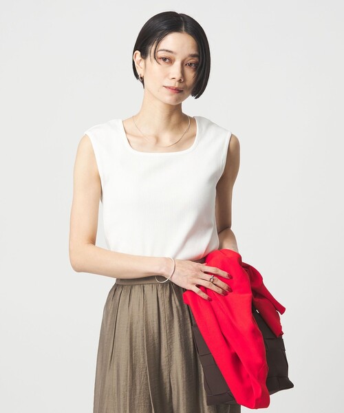 green label relaxing（グリーンレーベルリラクシング）の「ブライトリブ デコルテ フレンチスリーブ プルオーバー カットソー（Tシャツ/カットソー・レディース・オフホワイト/ブラック/その他1/ナチュラル/ライトブルー・FREE）」の2枚目の写真