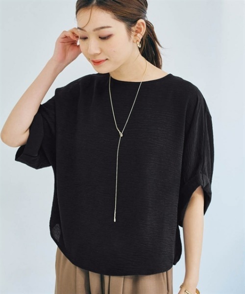 nissen(ニッセン)の「5分袖バックタックシャツ(接触冷感・UVカット)(シャツ/ブラウス・レディース・ブラック/ベージュ/オフホワイト・S/M/L/LL)」の2枚目の写真