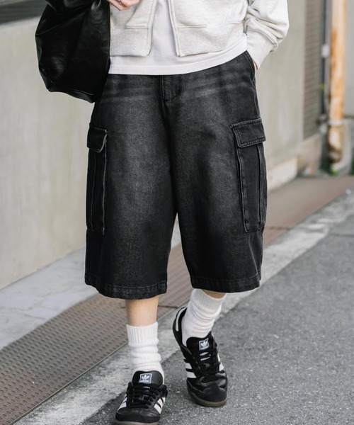 Rocky Monroe（ロッキーモンロー）の「ケミカルウォッシュ オーバーダイ ワイドデニムカーゴハーフショートパンツ（デニムパンツ・メンズ・パープル/インディゴブルー/ブラウン/ケミカルウォッシュ/ライトブラック/ブラック/ワンウォッシュ・XL/L/M）」の12枚目の写真