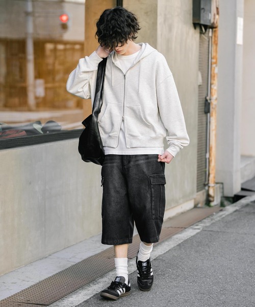 Rocky Monroe（ロッキーモンロー）の「ケミカルウォッシュ オーバーダイ ワイドデニムカーゴハーフショートパンツ（デニムパンツ・メンズ・パープル/インディゴブルー/ブラウン/ケミカルウォッシュ/ライトブラック/ブラック/ワンウォッシュ・XL/L/M）」の10枚目の写真