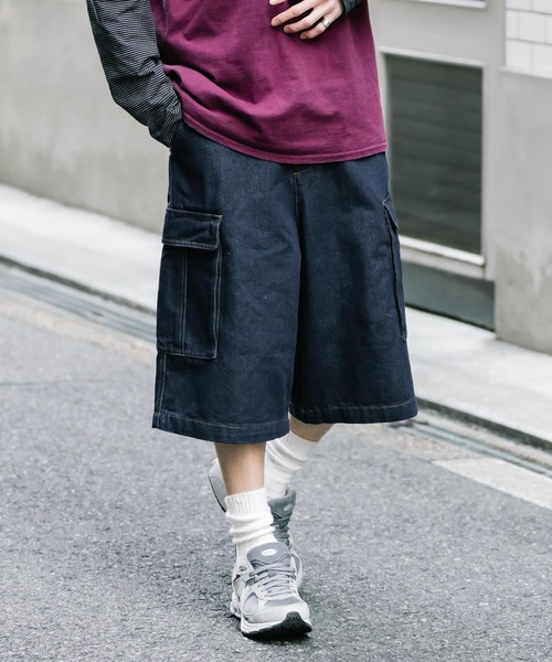Rocky Monroe（ロッキーモンロー）の「ケミカルウォッシュ オーバーダイ ワイドデニムカーゴハーフショートパンツ（デニムパンツ・メンズ・パープル/インディゴブルー/ブラウン/ケミカルウォッシュ/ライトブラック/ブラック/ワンウォッシュ・XL/L/M）」の17枚目の写真