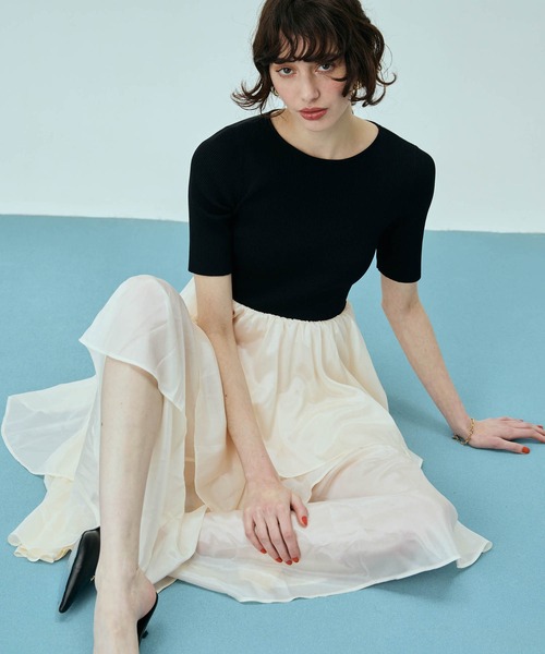 EIMY ISTOIRE（エイミーイストワール）の「ニットドッキングラッフルワンピース（ワンピース・レディース・ライトベージュ/ブラック/グレー・38/36）」の4枚目の写真