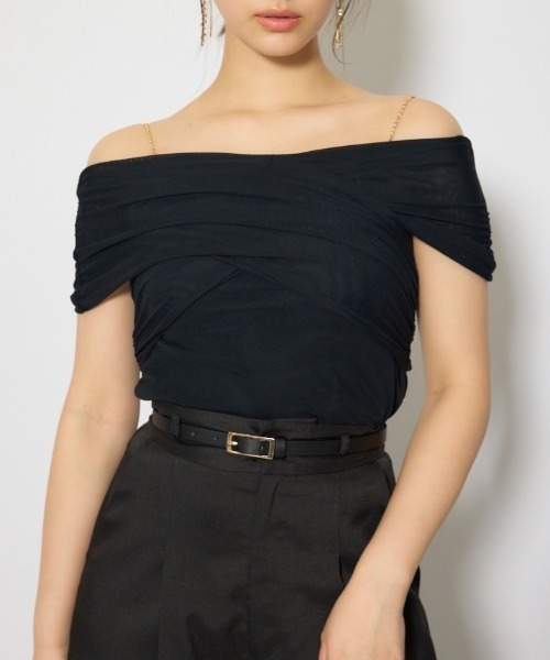 rienda(リエンダ)の「フロントクロスチュールカットトップス 春服 夏服(Tシャツ/カットソー・レディース・ブラック/ライトブルー/ライトイエロー・FREE)」の2枚目の写真