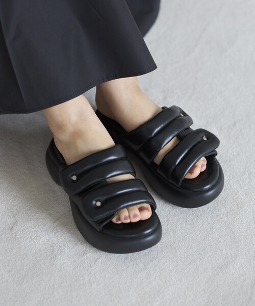 ATELIER BRUGGE（アトリエブルージュ）の「ATELIER BRUGGE/アトリエブルージュ パフィー ベルクロ 厚底 サンダル / 5cmソール (22.5cm～24.5cmサイズ展開)（サンダル・レディース・ブラック・SMALL/MEDIUM/LARGE）」の9枚目の写真