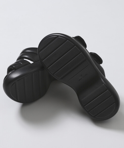 ATELIER BRUGGE（アトリエブルージュ）の「ATELIER BRUGGE/アトリエブルージュ パフィー ベルクロ 厚底 サンダル / 5cmソール (22.5cm～24.5cmサイズ展開)（サンダル・レディース・ブラック・SMALL/MEDIUM/LARGE）」の18枚目の写真