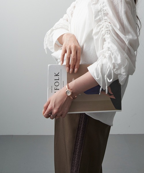 MAGASIN DE MODE Chou Chou(マガジンデモードシュシュ)の「【MAGASIN DE MODE Chou Chou】アンティーク風 メタル バングルウォッチ GY106 FW(アナログ腕時計・レディース・ホワイト/シルバー/ピンクゴールド・FREE)」の21枚目の写真