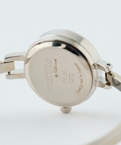 MAGASIN DE MODE Chou Chou(マガジンデモードシュシュ)の「【MAGASIN DE MODE Chou Chou】アンティーク風 メタル バングルウォッチ GY106 FW(アナログ腕時計・レディース・ホワイト/シルバー/ピンクゴールド・FREE)」の6枚目の写真