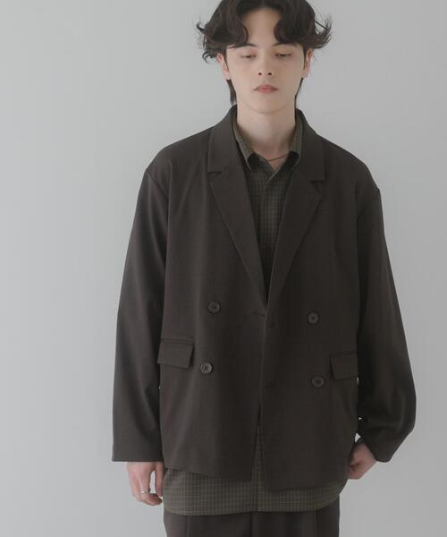 SENSE OF PLACE by URBAN RESEARCH（センスオブプレイスバイアーバンリサーチ）の「『イージーケア/速乾』リネンライクダブルテーラードジャケット（テーラードジャケット・メンズ・ブラック/チャコールグレー/ライトベージュ・MEDIUM/LARGE）」の2枚目の写真