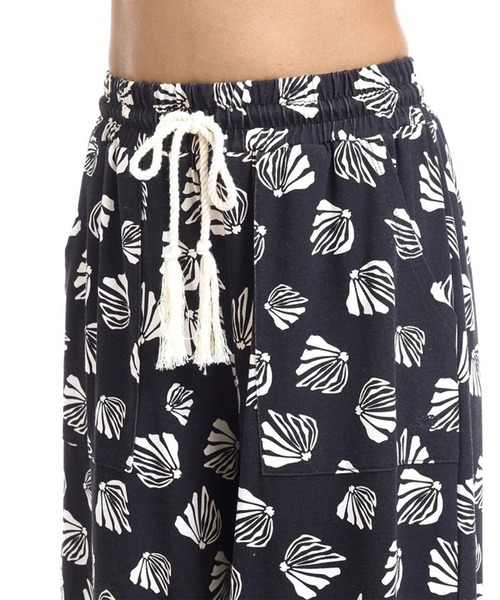 BILLABONG（ビラボン）の「BILLABONG/ビラボン ロングパンツ WIDE EASY LONG PANTS BG01C700（その他パンツ・レディース・ホワイト×ブラウン/ブラック×ホワイト・M）」の13枚目の写真