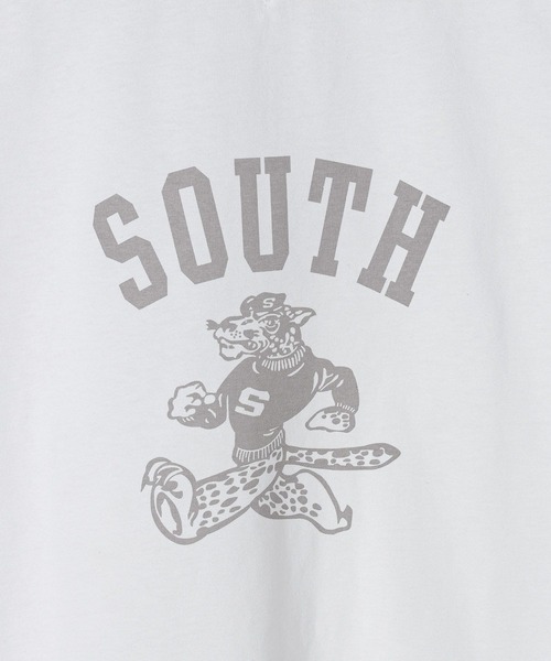 Champion（チャンピオン）の「【Champion(チャンピオン)】 半袖プリントTシャツ（Tシャツ/カットソー・レディース・ナチュラル/ホワイト/ネイビー・MEDIUM/LARGE）」の10枚目の写真