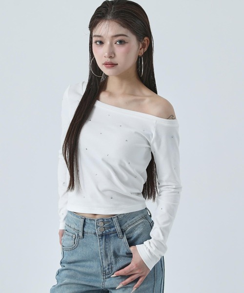 ANAP(アナップ)の「ラインストーン ワンショル トップス ロングTシャツ(Tシャツ/カットソー・レディース・ブラック/ホワイト/ピンク・F)」の13枚目の写真