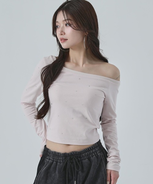 ANAP(アナップ)の「ラインストーン ワンショル トップス ロングTシャツ(Tシャツ/カットソー・レディース・ブラック/ホワイト/ピンク・F)」の18枚目の写真