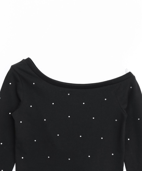 ANAP(アナップ)の「ラインストーン ワンショル トップス ロングTシャツ(Tシャツ/カットソー・レディース・ブラック/ホワイト/ピンク・F)」の4枚目の写真